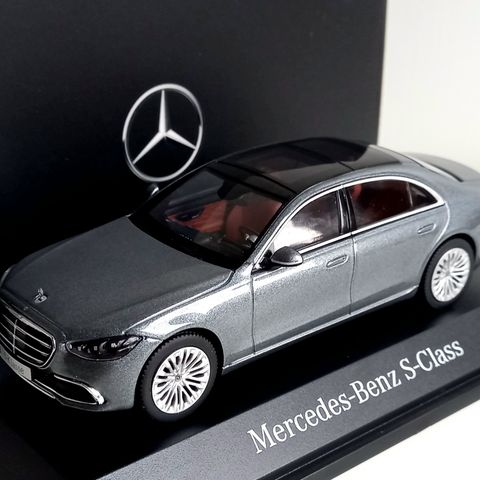 1:43 Herpa Mercedes - Benz S-Klasse