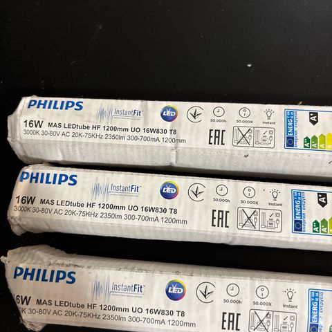 Philips lysrør 16w LEDtube HF 1200mm UO