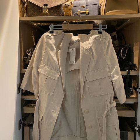 Linen khaki blazer/bukser sett fra Mango