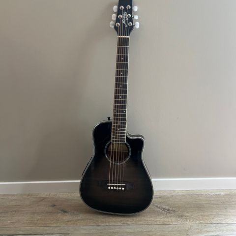 3/4  Morgan W 01 CE Svart halvakustisk gitar