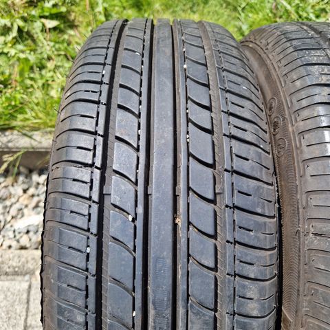 2 stk lite brukt sommerdekk Minerva 185/55 R15