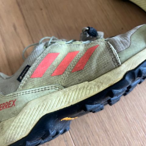 Adidas Gore tex