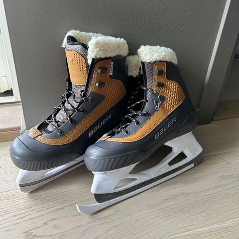 Bauer Ice Skates - Unisex Size 42