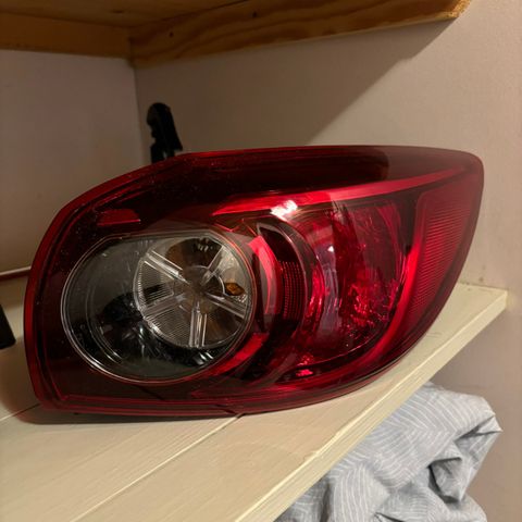 Mazda 3 2014-2017 Høyre baklykt