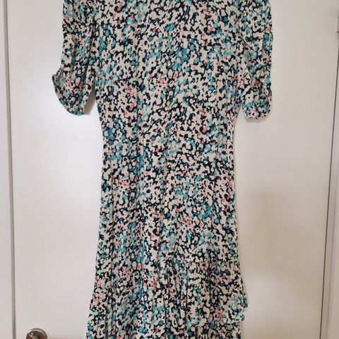 Nydelig kjole fra Oasis str 34 /XS selges