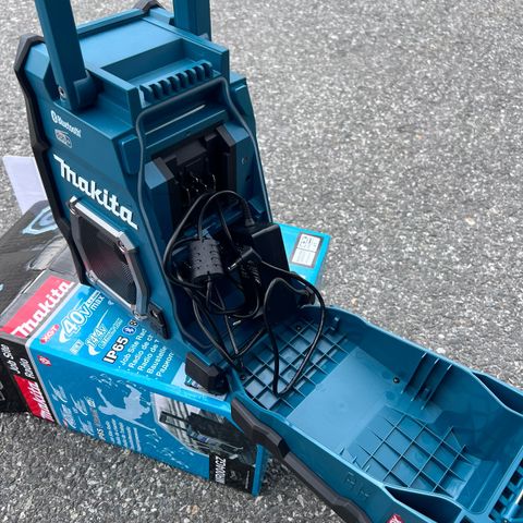 Makita radio