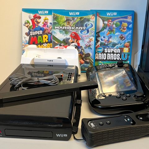 Nintendo Wii U Konsoll med spill og tilbehør
