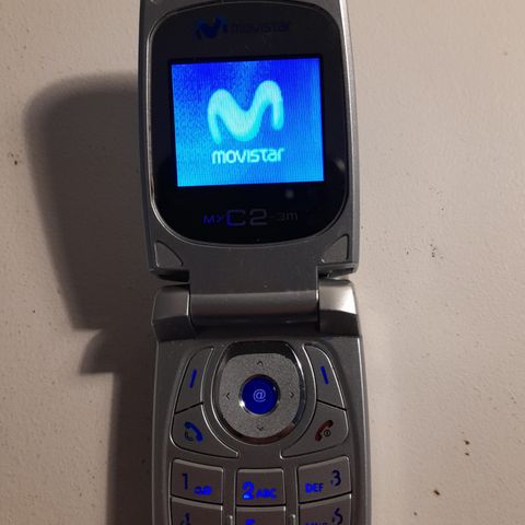 Spansk mobiltelefon. Låst til Movistar