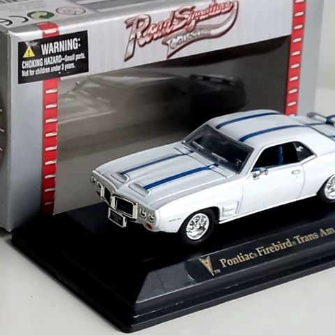 1:43 Yat Ming Pontiac Firebird Trans Am 1969