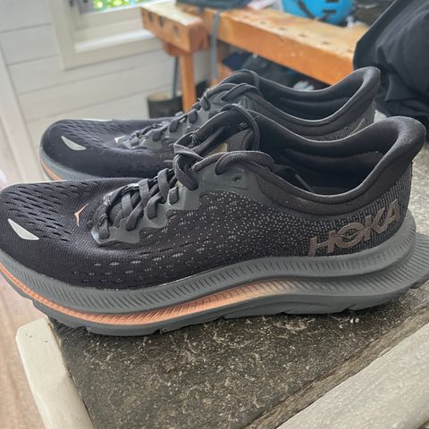 HOKA kawana joggesko 39, 1/3 black copper