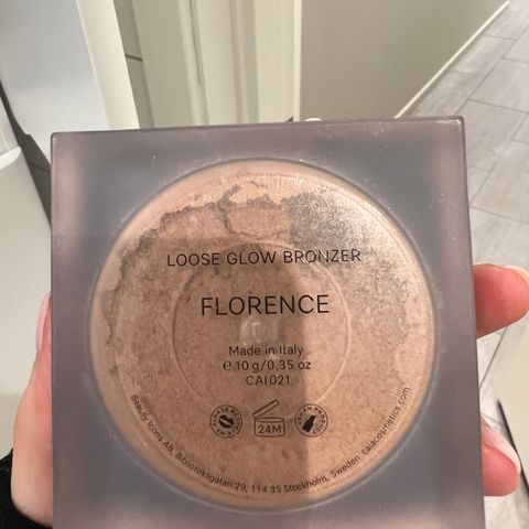 Caia loose bronzing powder