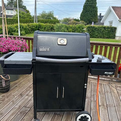 Weber Spirit Classic E 210