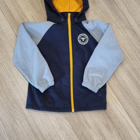 Softshell jakke fra Hummel str. 104