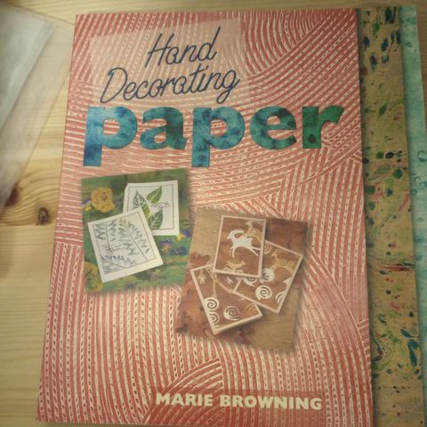 Hand decorating paper