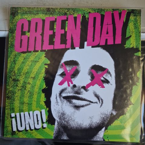 Green Day  -Frakt 99,- Norgespakke! + 2500 Lper ute på finn!