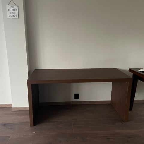 Malm Ikea skrivebord