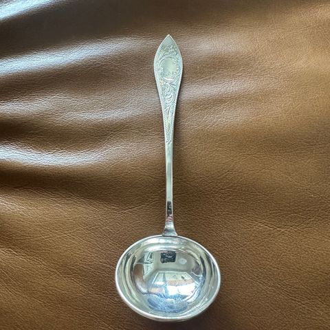 Antikk sausenebb i sølv nydelig 500 kr