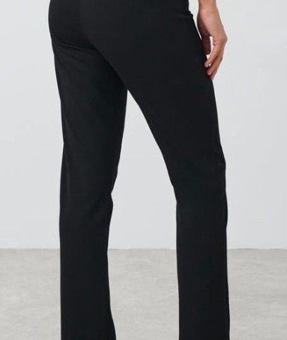 Dressbukse slim trousers black  fra Gina Tricot str 38