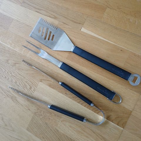 Kraftig grillredskap nytt 100 kr