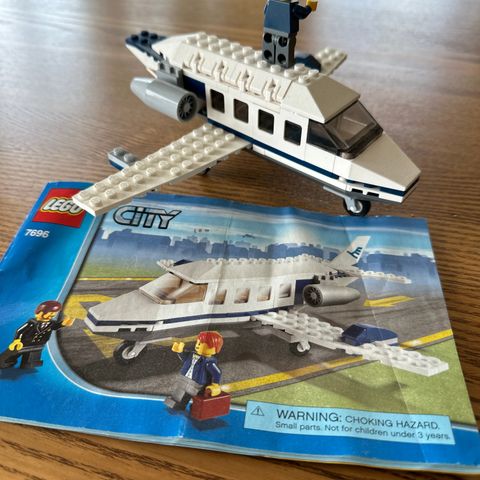 Lego 7696 Commuter Jet