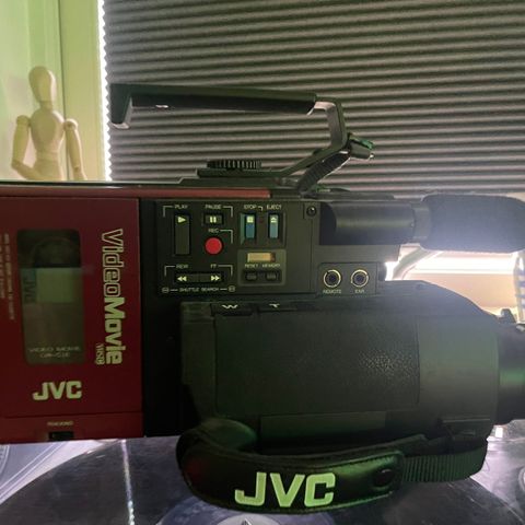 JVC GR-C1 videokamera selges!