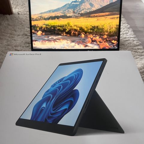 Microsoft Surface Pro 8 8GB