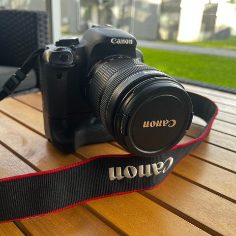Canon EOS 650D med 18-135mm objektiv