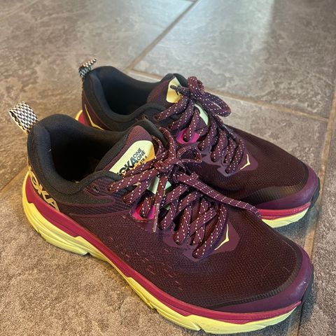 Hoka challenger