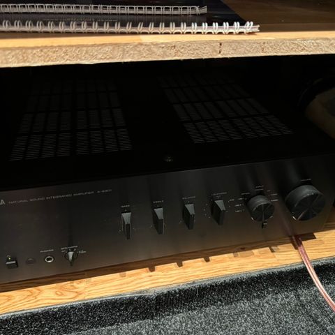 Yamaha AS-301 stereoforsterker