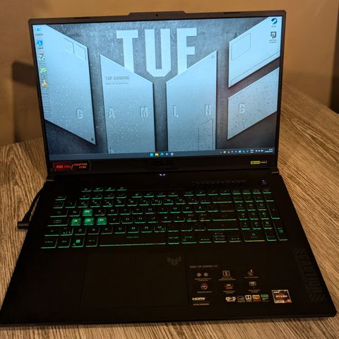 ASUS TUF Gaming A17 FA707 17,3" FHD 144 Hz LapTop.