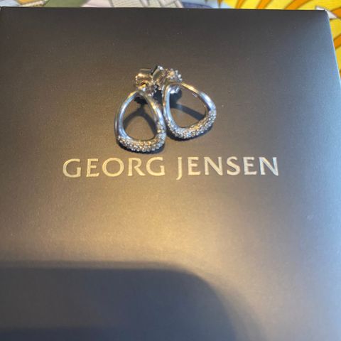 Georg Jensen Offspring  øredobber  med diamanter.