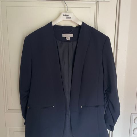 Blazer i blå, 3/4 lange armer