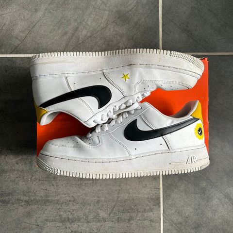 Nike Air Force 1