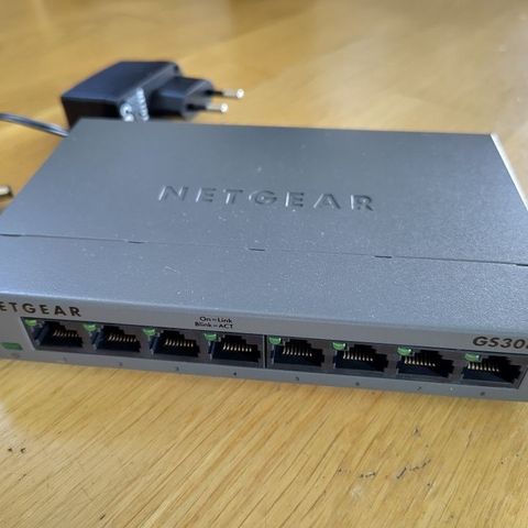 NETGEAR 8-Port Gigabit Ethernet Switch