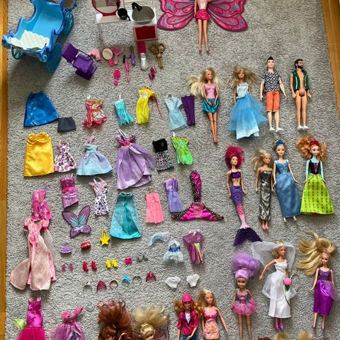 Stor Barbie samling selges