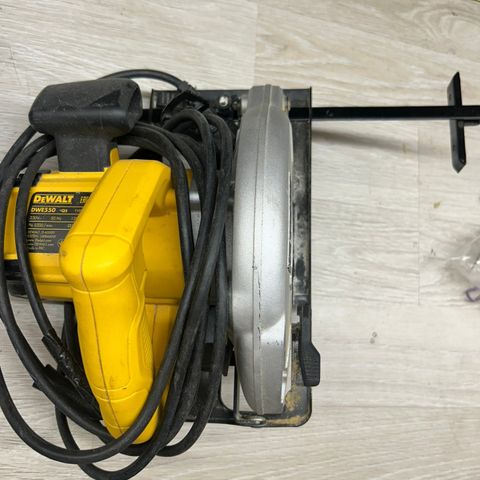 Dewalt sirkelsag 230v