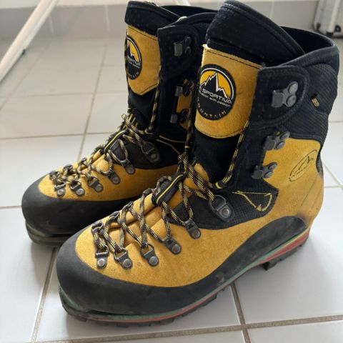 La sportiva fjellsko str 43, kan brukes med stegjern