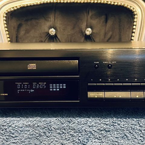 Pioneer PD-204 med fjernkontroll
