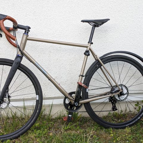 Brother Mehteh | 58/ L/XL ramme | Sram Force 1x | DT 240 | Stålmonster!