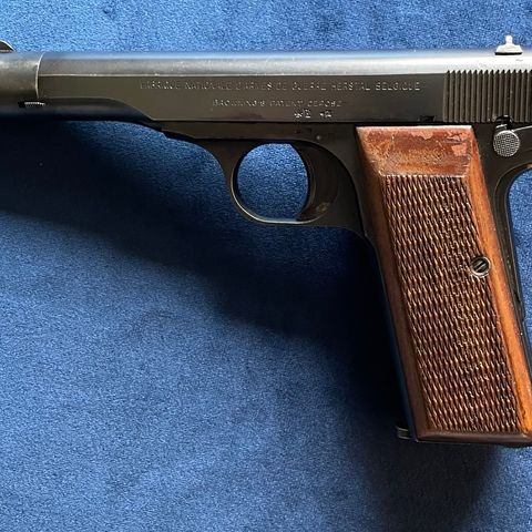 FN BROWNING  mod. 1922.  kaliber 32 acp. / 7,65 mm.