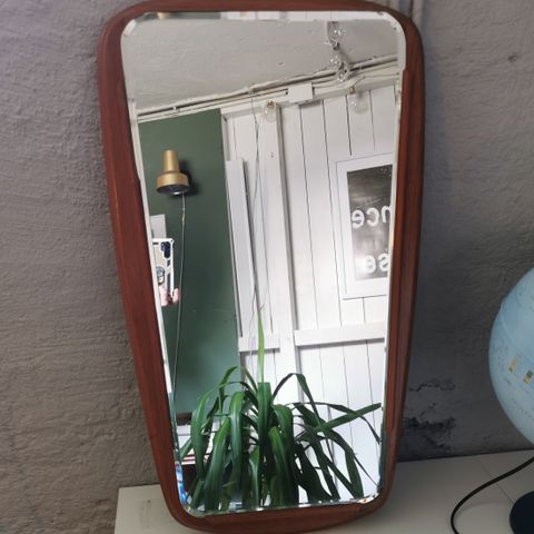 Vintage speil i teak