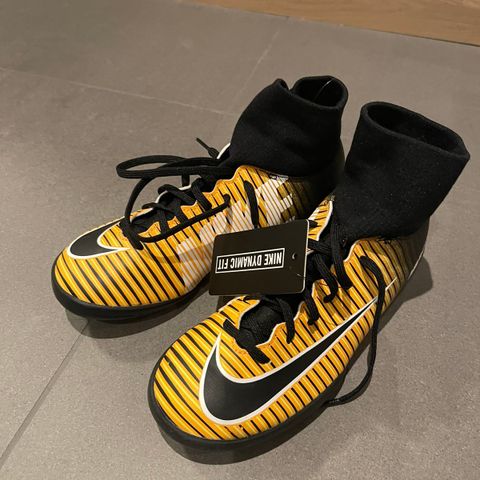 Nike innefotballsko