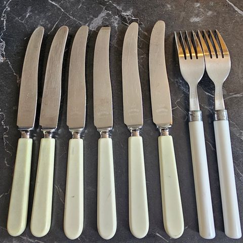 Vintage. Retro. Skaugum middags gafler og kniver