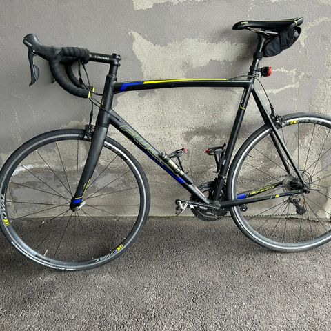 Fuji Roubaix ONE