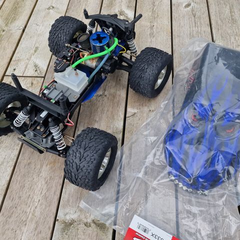 Traxxas Nitro Stampede selges