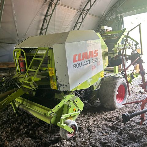 Claas 255 uniwrap