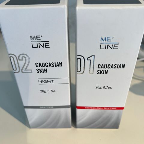 MeLine Caucasian skin 01 og 02