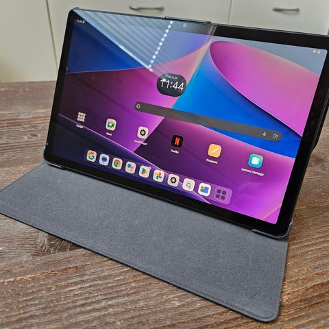 Lenovo tab m10 plus 3rd gen nesten ny.