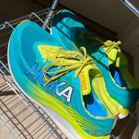 HOKA ROCKET X 2 (str. 40)