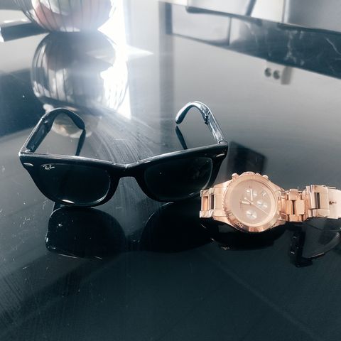 RayBan solbriller og Marc Jacobs klokke